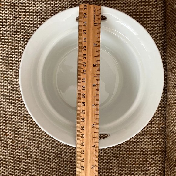 Vintage Figgjo lidded casserole, Market design - Picture 11 of 14